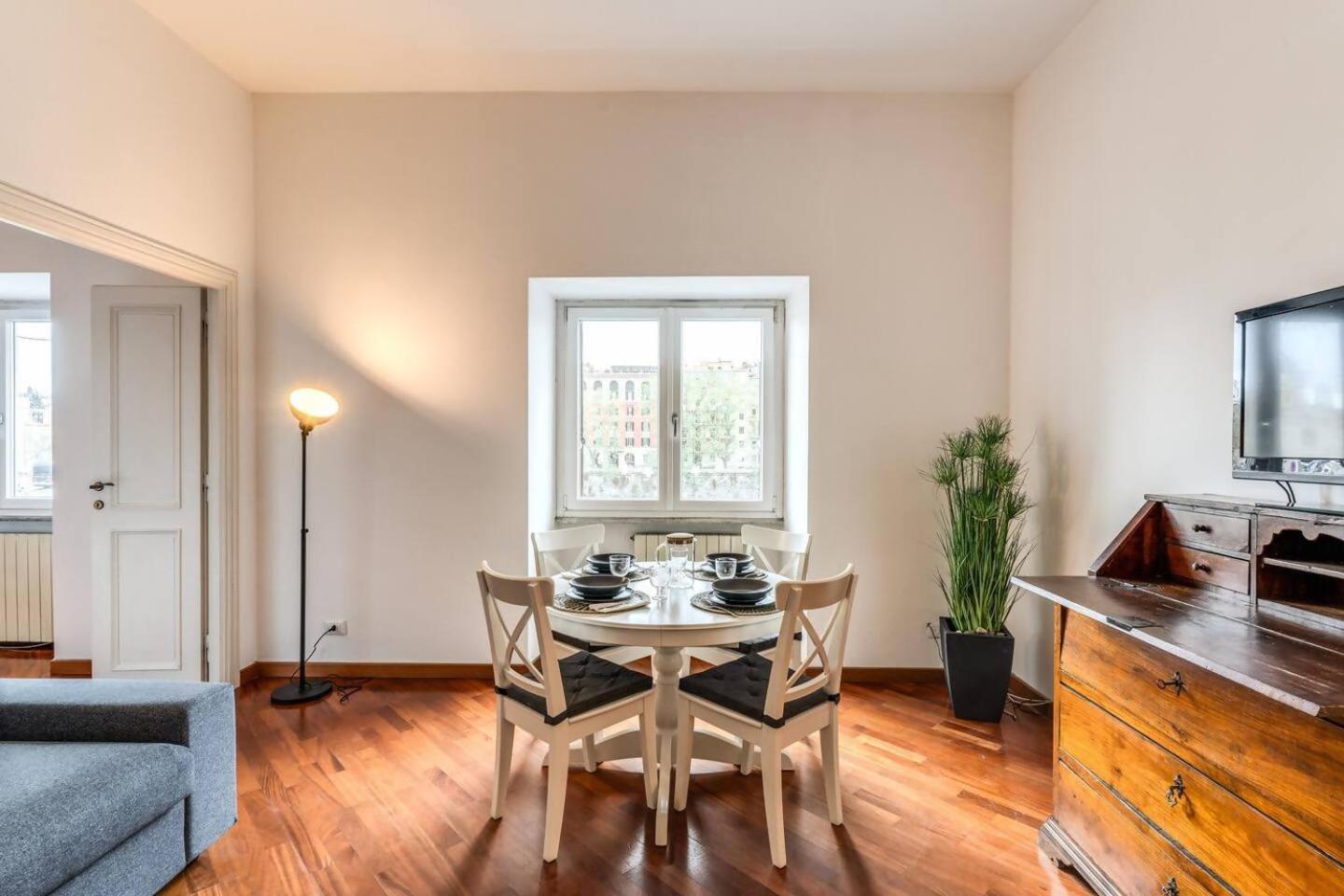 Splendid Flat On The Tiber River Řím Exteriér fotografie